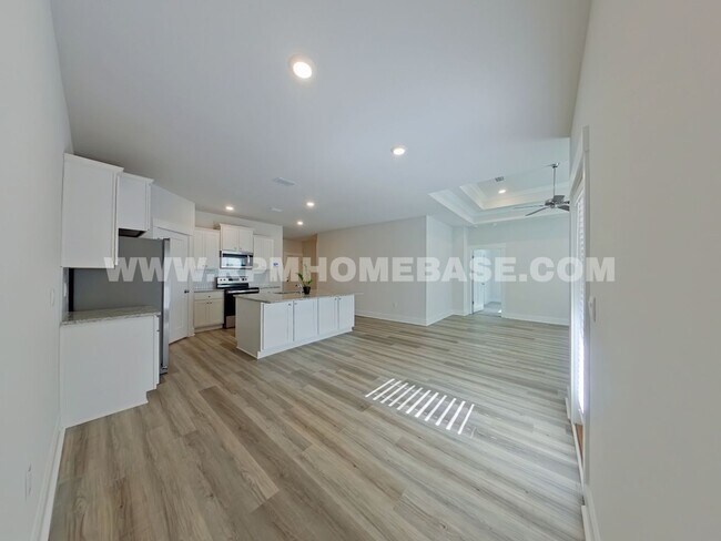 Building Photo - Modern 4-Bedroom Home with Energy-Efficient Features in Kaheeley Ridge!