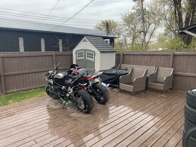 Building Photo - Single Family Home in Bryn Mawr - 3 bed 2 bath!