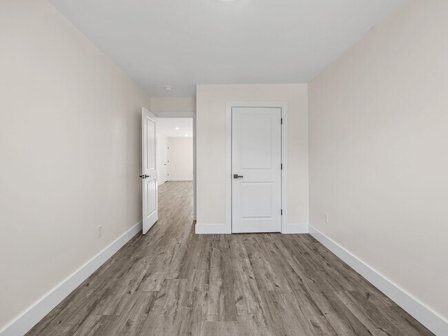 Building Photo - Charming 3 Bedroom Home in Spartanburg – Modern Upgrades & Stylish Finishes