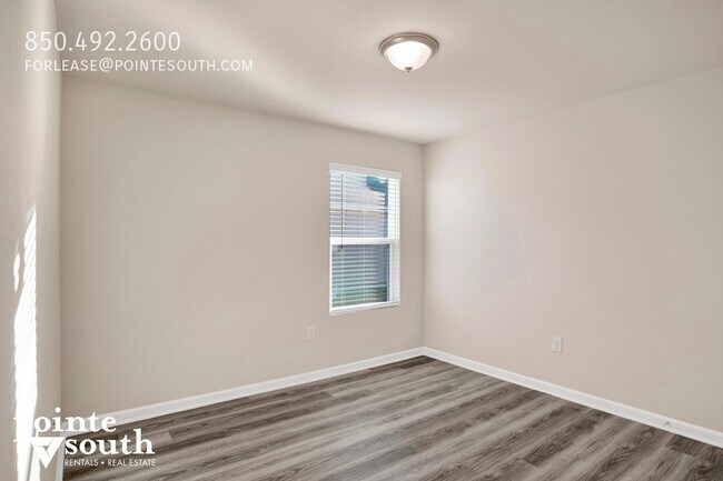 Building Photo - 32038 Lyon Rd