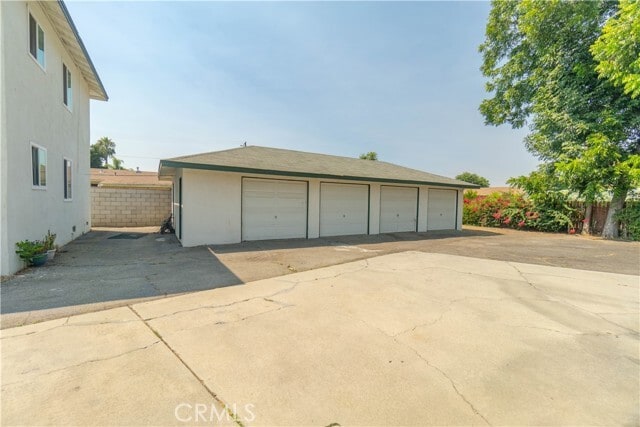 Building Photo - 745 N Currier St