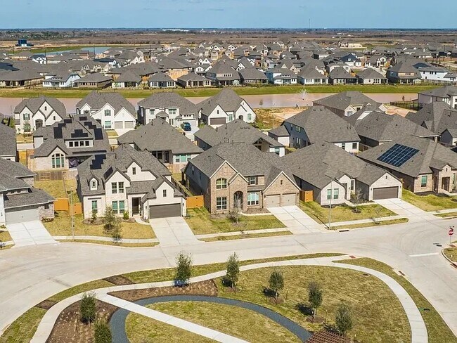 Building Photo - 6306 Symphony Wave Dr