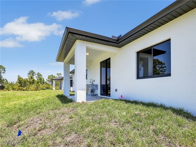 Building Photo - 2811 Cerito Ave N