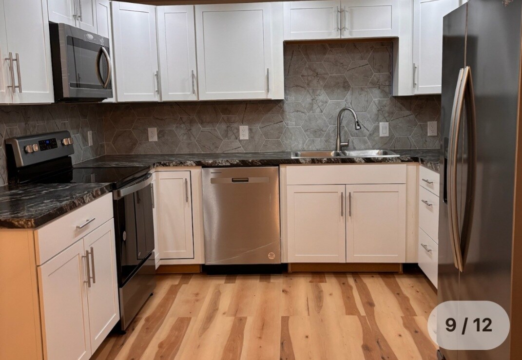 Building Photo - 84 River Bend Dr