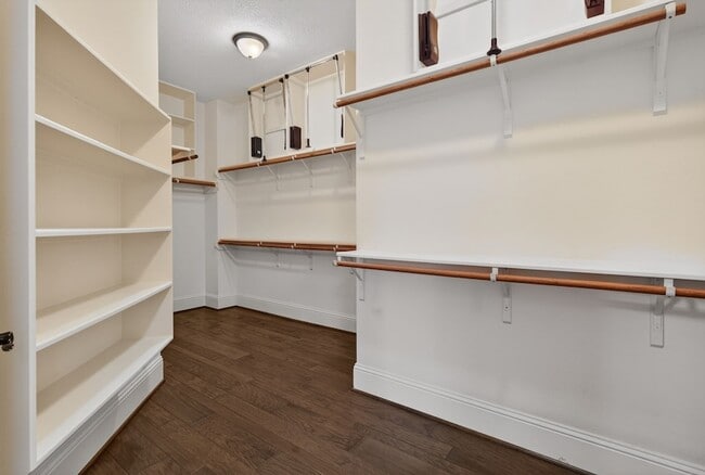 Building Photo - 6702 Auburn Sands Dr