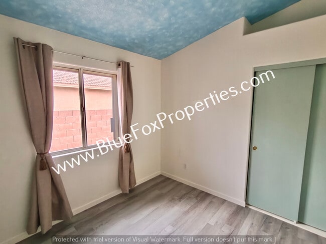 Building Photo - 5524 W Guild Springs St