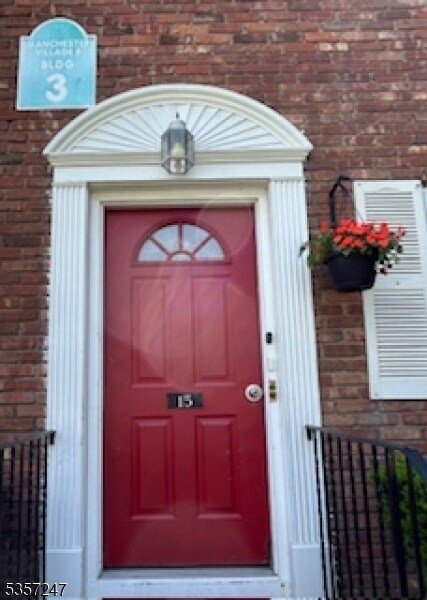 Building Photo - 15A Atherton Ct