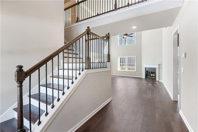 Building Photo - 5714 Ridgewater Cir