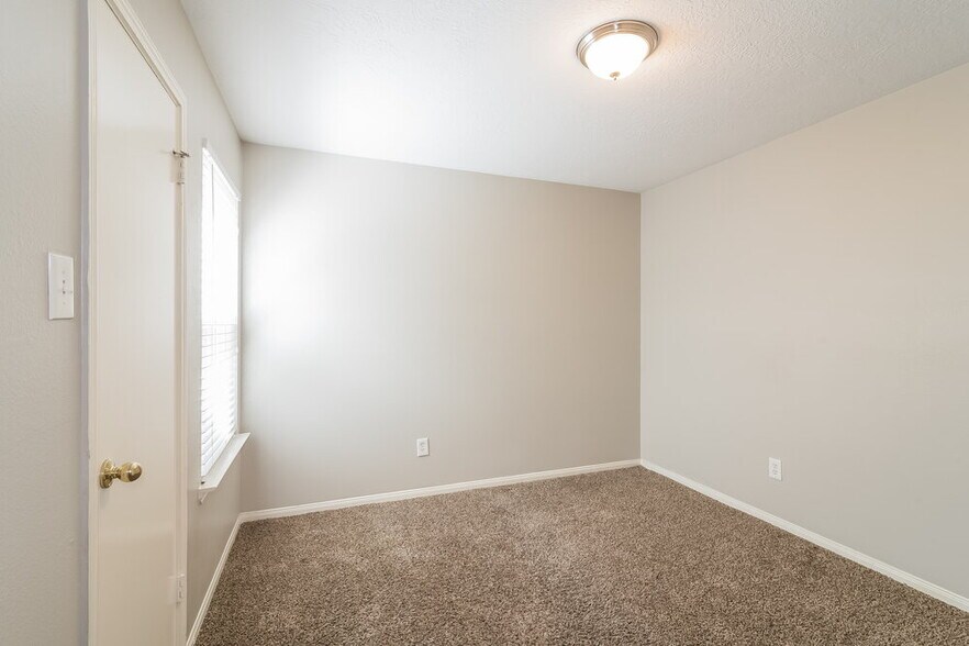 Building Photo - 12231 Innisfall Cir