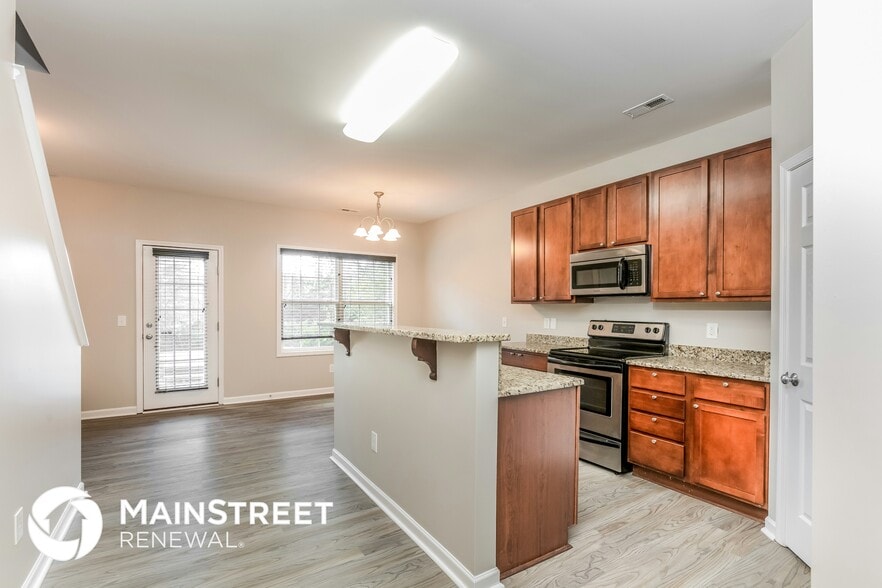 Building Photo - 4014 Lady Slipper Ln