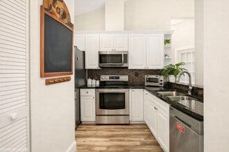Building Photo - 805 Harbour Pointe Way