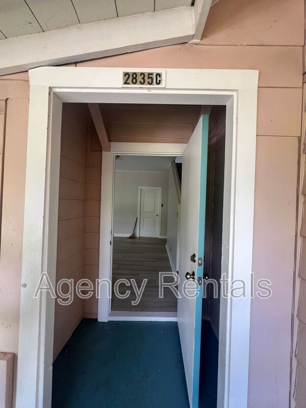 Building Photo - 2835-2841 Kolowalu St