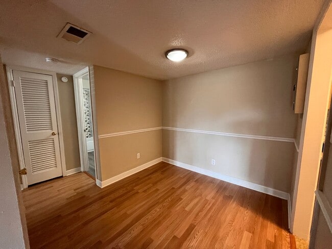 Building Photo - 1 bed 1 bath upstairs condo in Altamonte S...