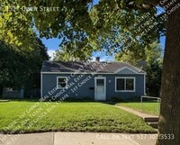 Building Photo - 1527 Owen St