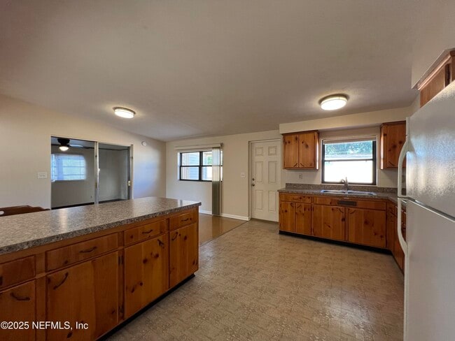 Building Photo - 11356 Renne Dr