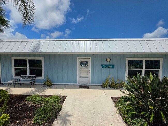 Building Photo - 325 Causeway N