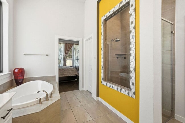 Building Photo - 2239 Plum Creek Dr