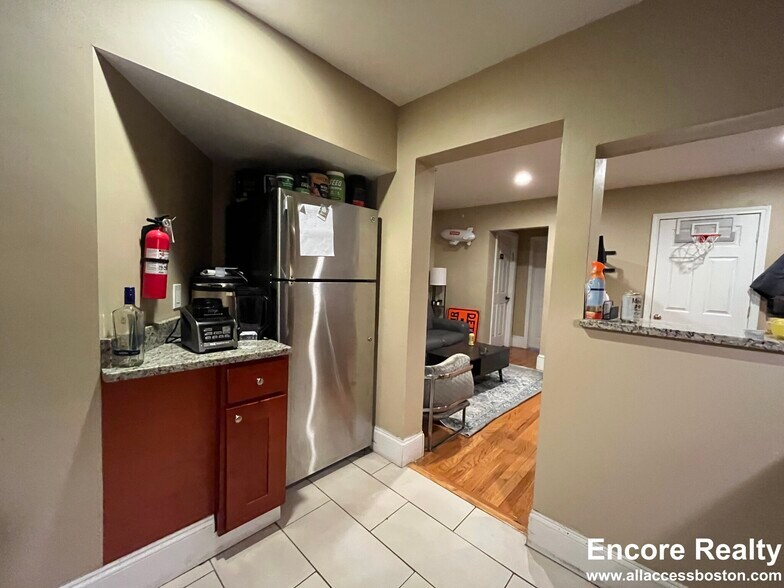 Building Photo - 36 Euston St