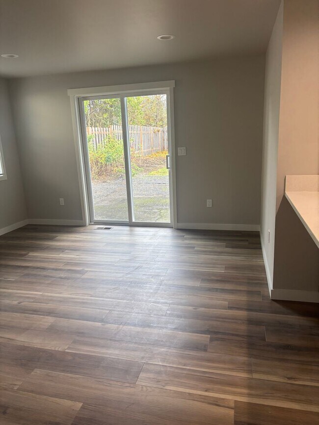 Building Photo - Beautifully Remodeled Single-Level House in North Newberg