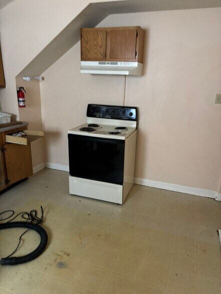 Building Photo - 1402 Grand Ave