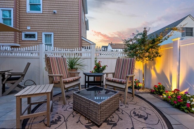 Building Photo - 28 N Colgate Ave