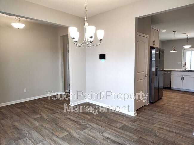 Building Photo - 8931 Rockrose Wy