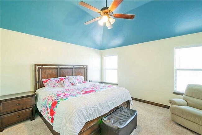 Building Photo - Coming Soon! Beautiful single family in Yu...