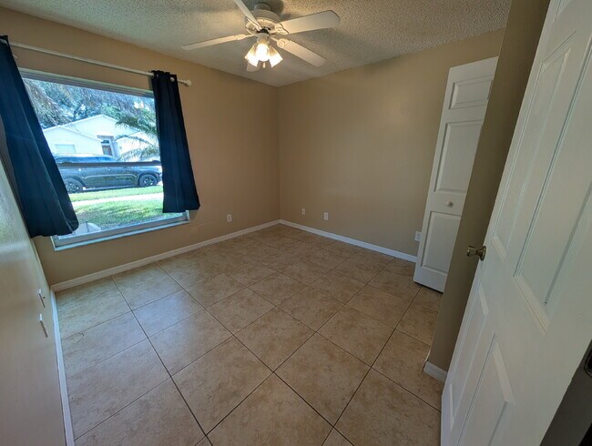Building Photo - Beautiful 3-Bedroom Home in Suntree