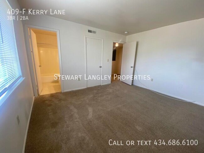 Building Photo - 409 Kerry Ln