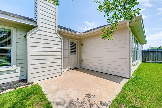 Building Photo - 16627 Sperry Gardens Dr