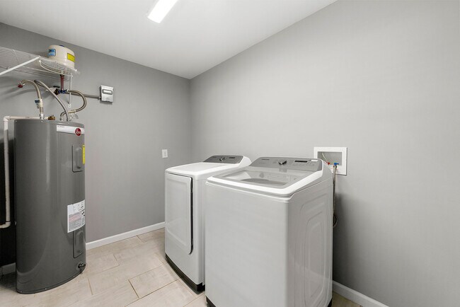 Building Photo - 1300 Milstead Ave NE