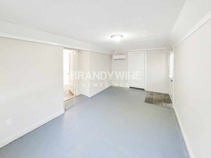 Building Photo - 327 Homeville Rd