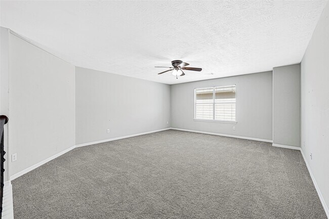 Building Photo - 2865 Milano Ln