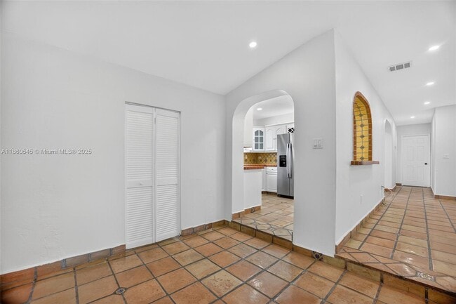 Building Photo - 7941 SW 37th Terrace