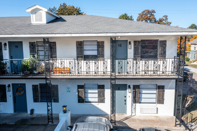 Building Photo - MF-11-Magnolia Place Apartments