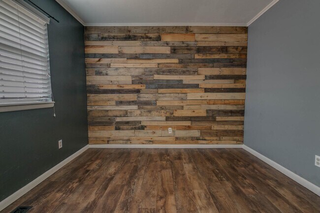 Building Photo - 4060 NW 60th St