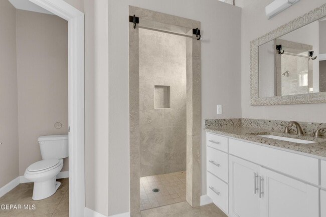 Building Photo - 815 TS Daniel Cadena Dr