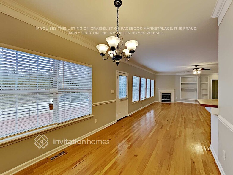Building Photo - 11023 Sycamore Club Dr