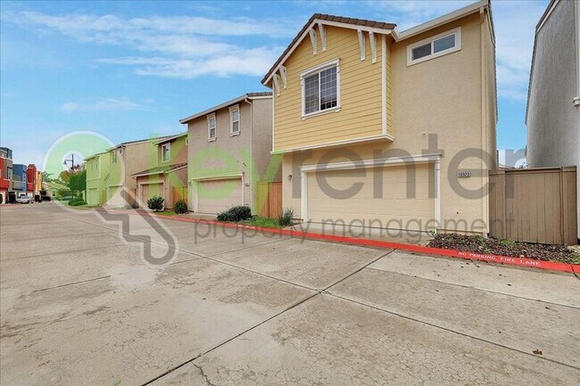 Building Photo - 10923 Oakham Dr