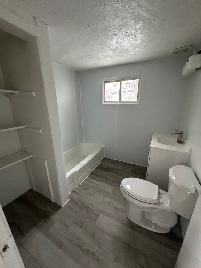 Building Photo - 1518 13th St