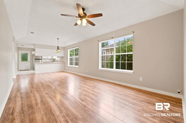 Building Photo - 7689 Audubon Dr
