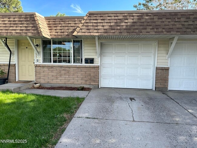 Building Photo - 1501 Gault Way