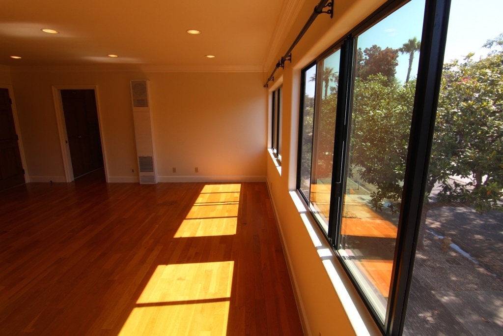 Building Photo - 600 N Sweetzer Ave