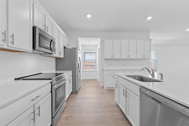 Building Photo - 129 Bruin Paw Dr