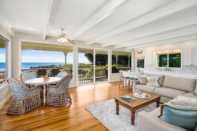 Building Photo - 867 Sand Point Rd