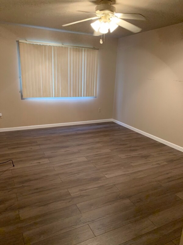 Building Photo - 26485 Franklin Pointe Dr