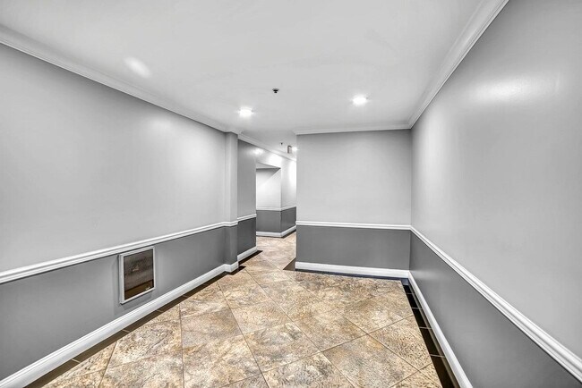 Building Photo - 4315 PARK Ave