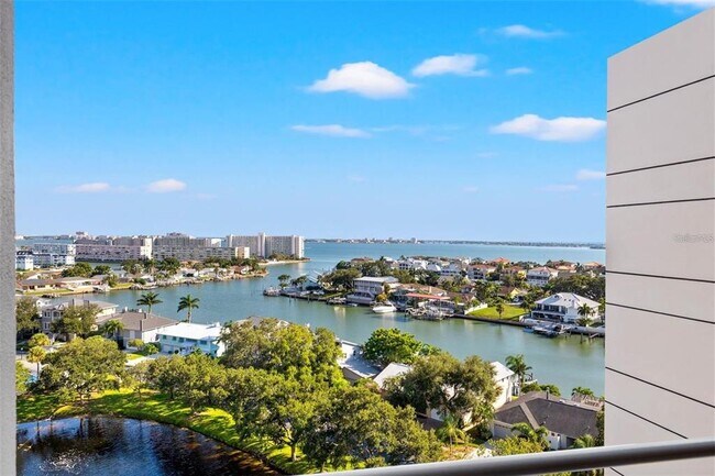 Building Photo - 5950 Pelican Bay Plaza S