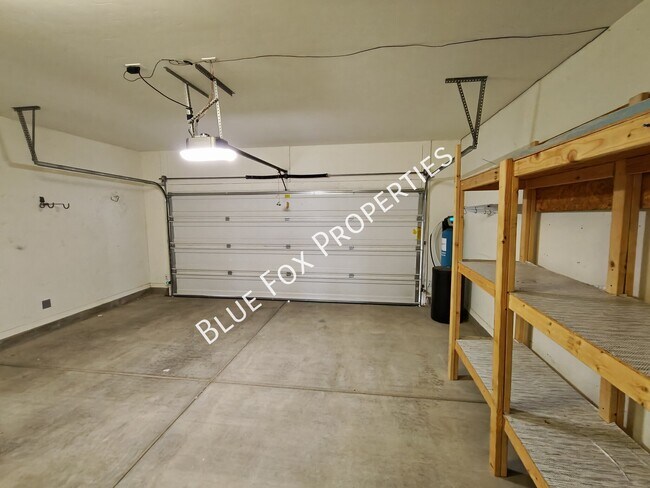 Building Photo - 8079 S Dolphin Way