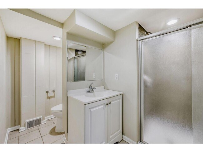 Building Photo - 1683 Minnehaha Ave E